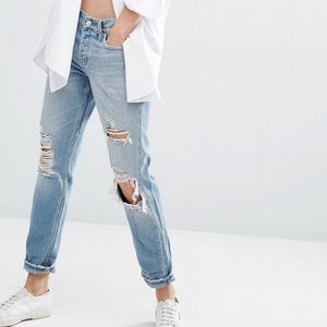 Abercrombie & Fitch Distressed Boyfriend Jeans